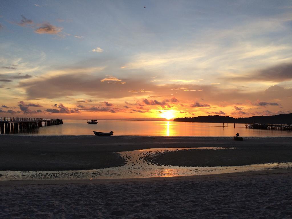 Sunny Bungalow Hotel Koh Rong Sanloem Exterior photo